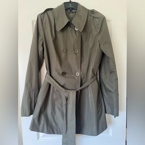Spring or Fall weight raincoat/trench coat/rain jacket